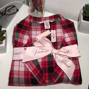 Victoria's Secret Flannel PJ Set